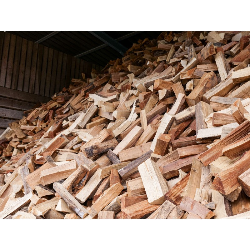 Bois de chauffage de haute qualité - séché au four - prêt à l'emploi - mélange de bois durs